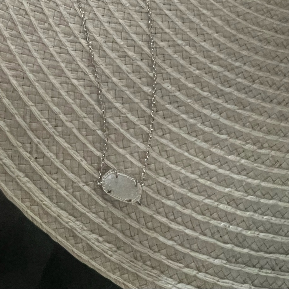 Kendra Scott Necklace